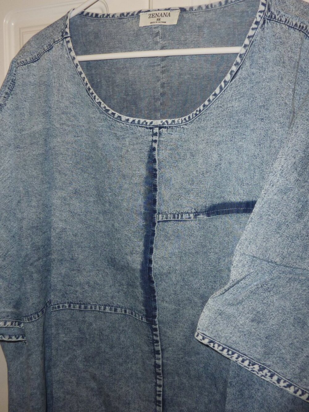 NWT Zenana Medium Blue Chambray Crewneck SS Shirt Size 3X - Picture 2 of 4